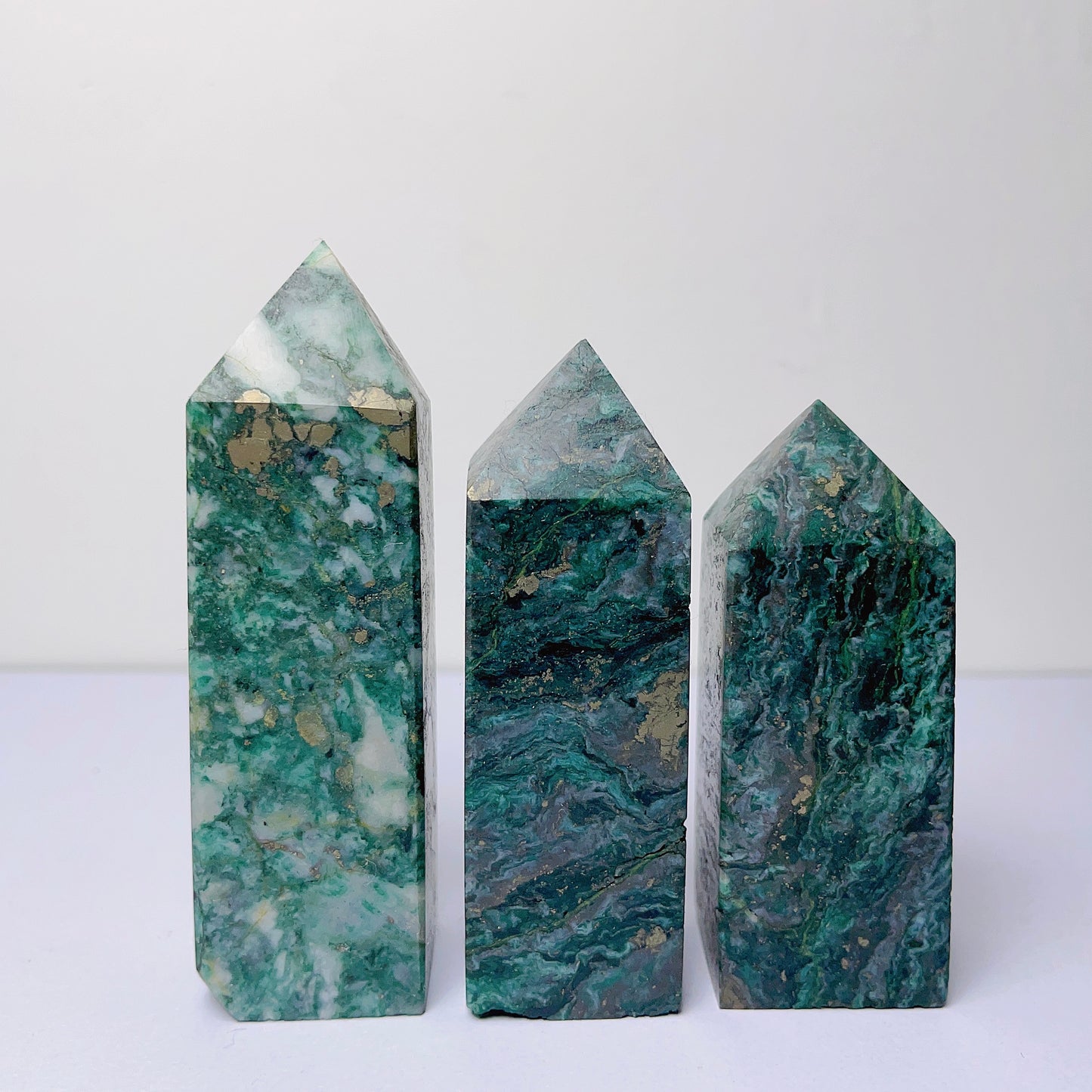 Dioptase tower/point