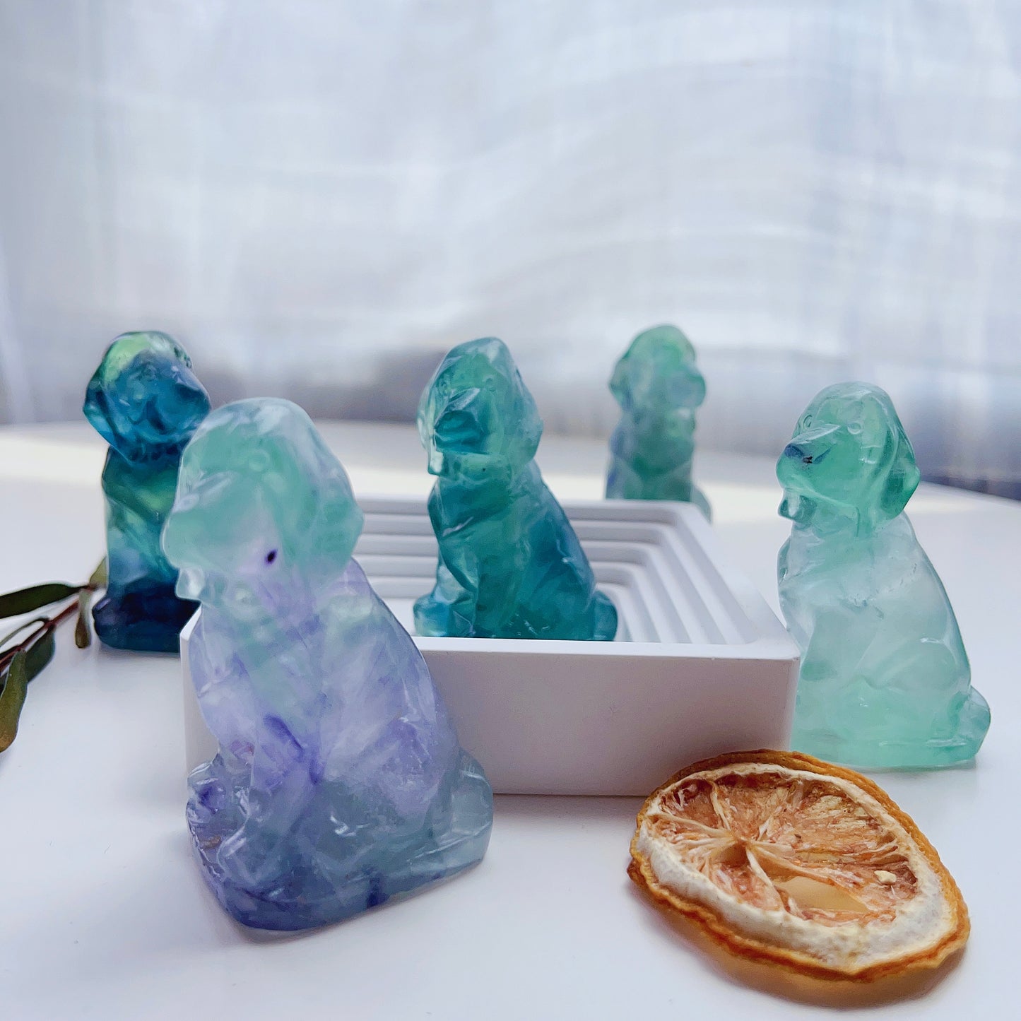 Fluorite dog Carving&Shape